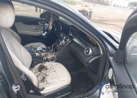 2016 Mercedes-Benz C 300 4Matic/Luxury 4Matic/Sport 4Matic из США, поврежденный, VIN 55SWF4KB7GU140054